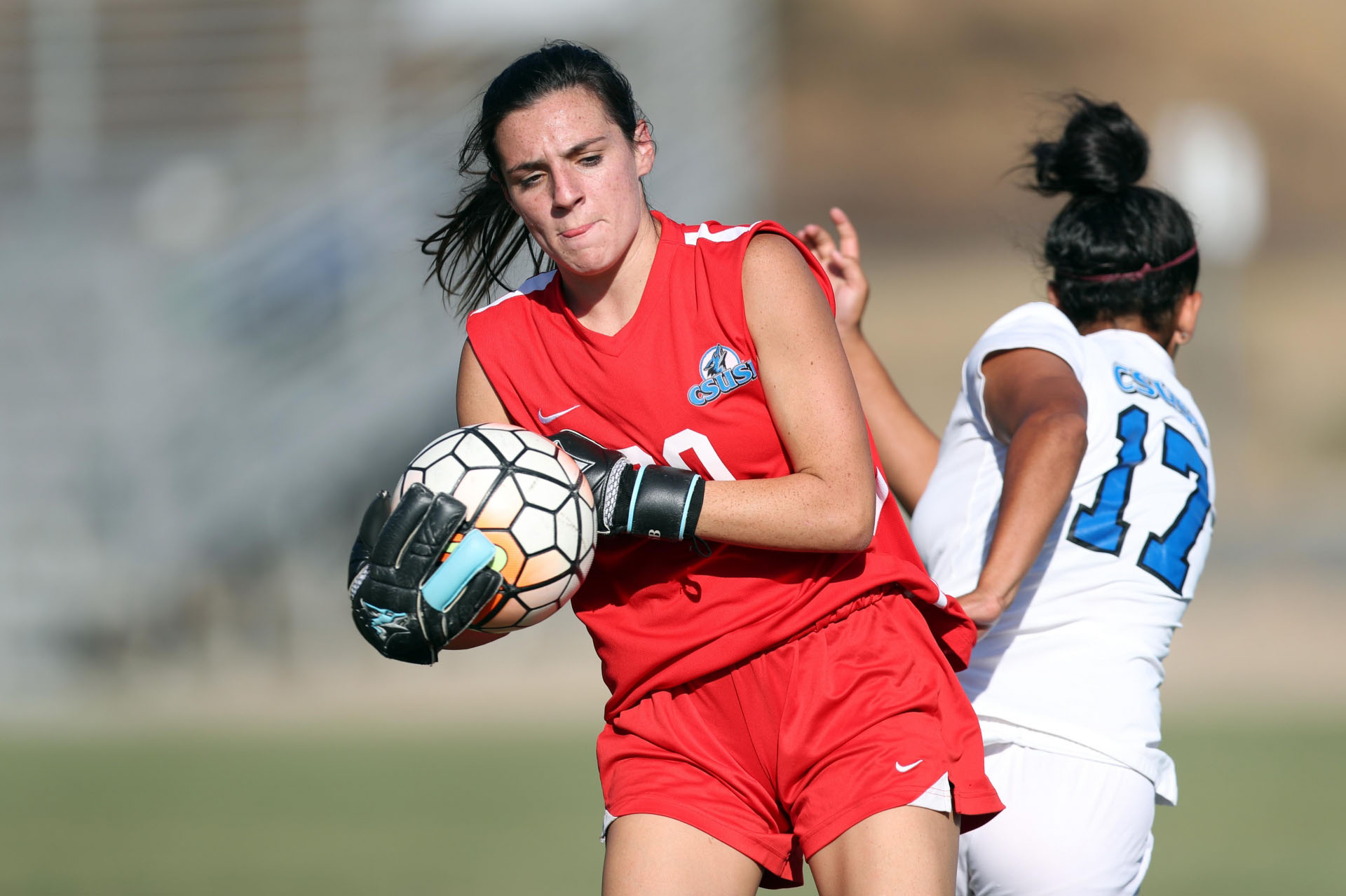 During the 2019 season, Luna started in 16 matches as a goalkeeper and only allowed 1.68 goals per game. In the classroom, she holds a 3.83 grade-point average and has been on the Dean’s List five times.