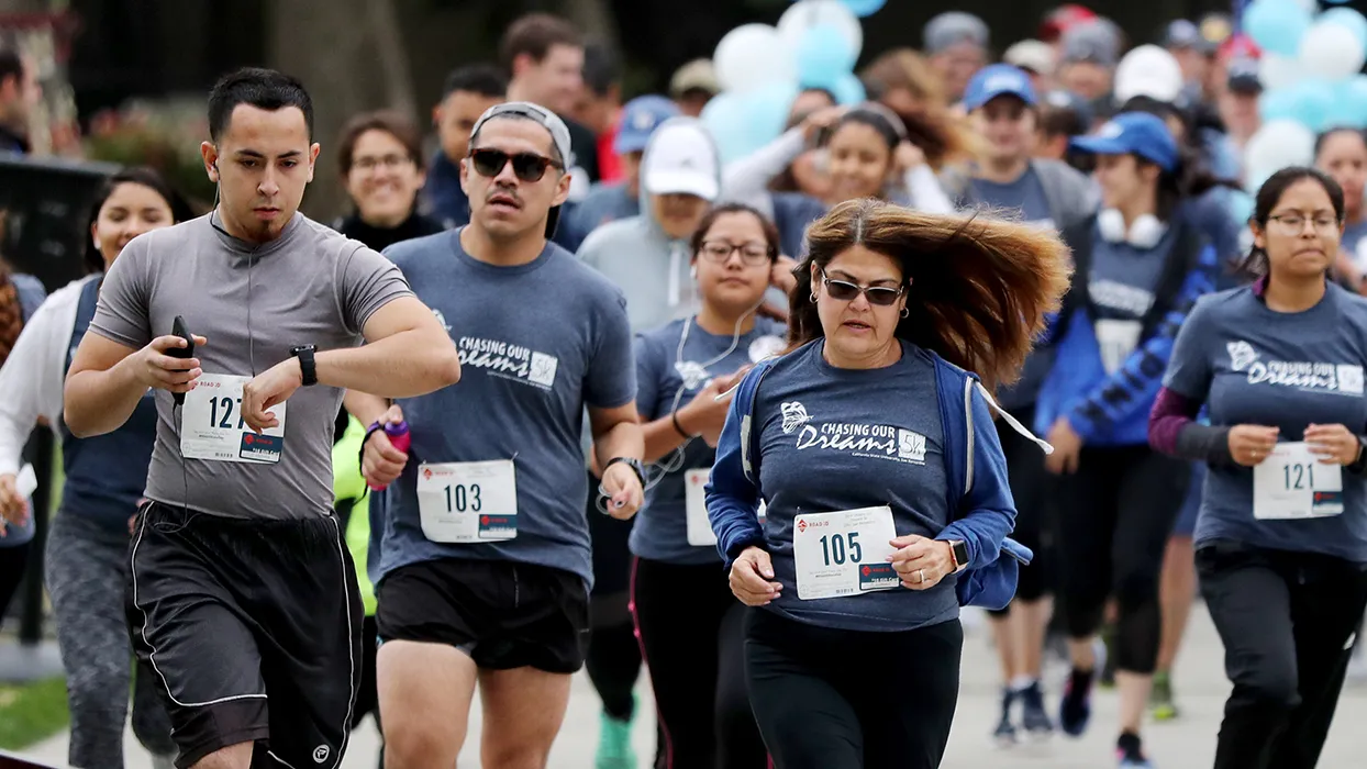 People running