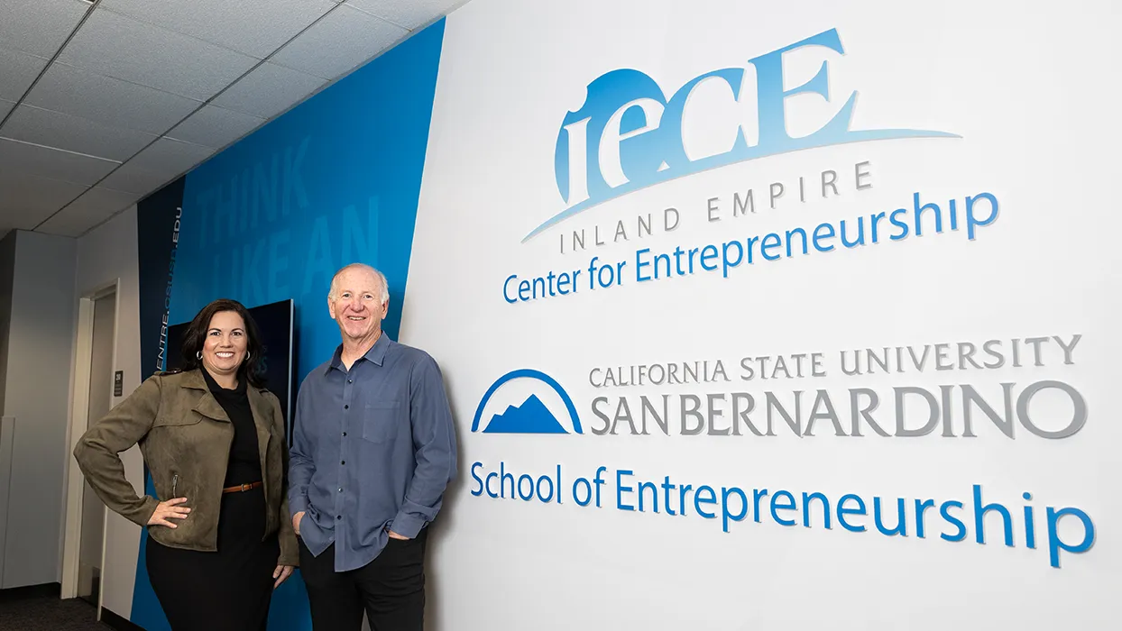 From left, MSEI alumna Miranda Lee and Mike Stull, director of the Randall W. Lewis Center for Entrepreneurship 