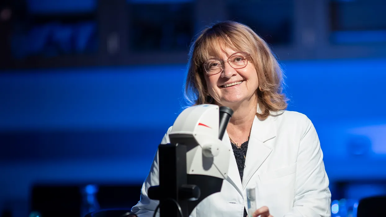 Nicole Bournias-Vardiabasis