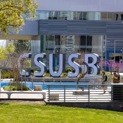 Students walking past the spirit letters near SMSU North.