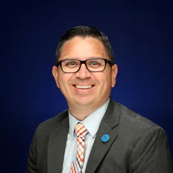 Eduardo Mendoza, director of Academic Advising at CSUSB 