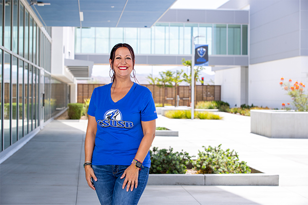 CSUSB alumna Erika Tejeda, B.A. in Spanish, ’01, M.A. in educational administration, ’13, and an Ed.D. educational leadership, ’22. Today, she is the principal of Liberty High School in the Perris Union High School District (PUHSD), a position she’s held since 2021.