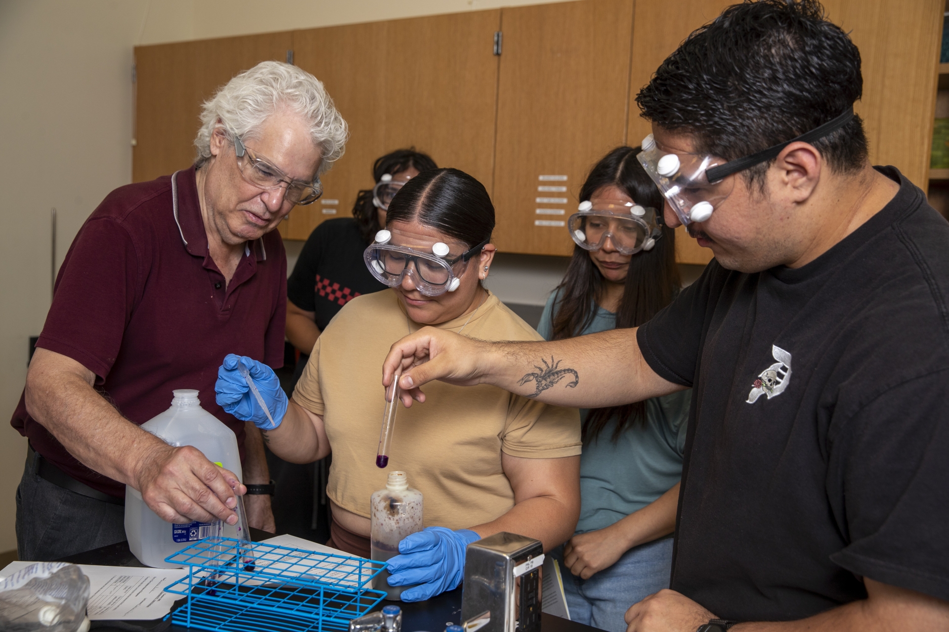 PDC students in lab