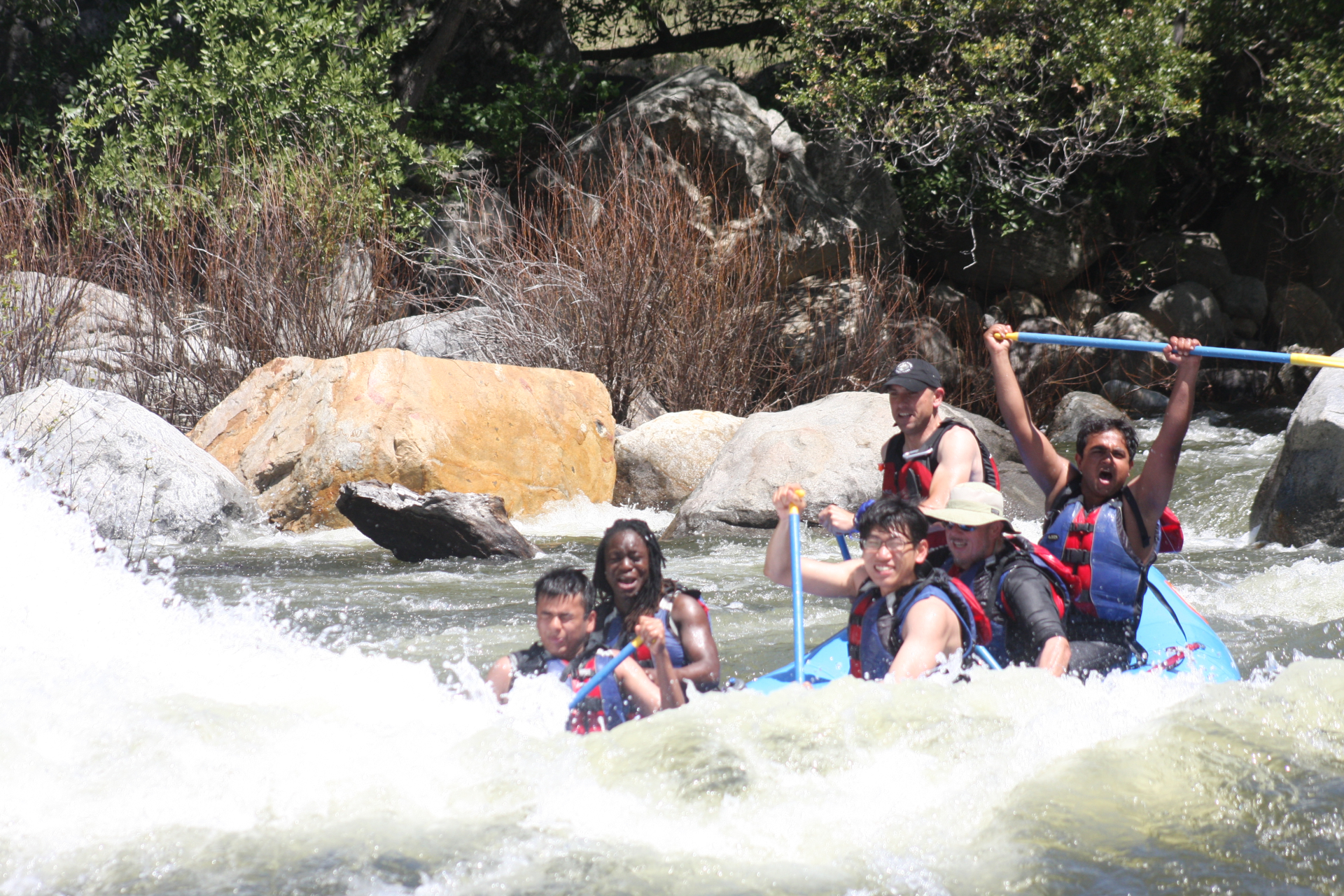 rafter hitting a big wave